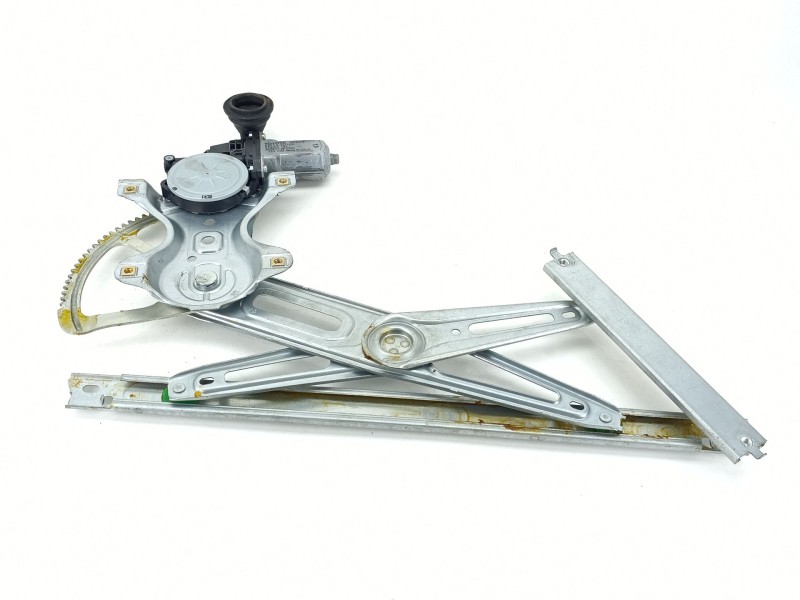 Recambio de elevalunas delantero derecho para toyota yaris (_p13_) 1.0 (ksp130_) referencia OEM IAM 698100D300  