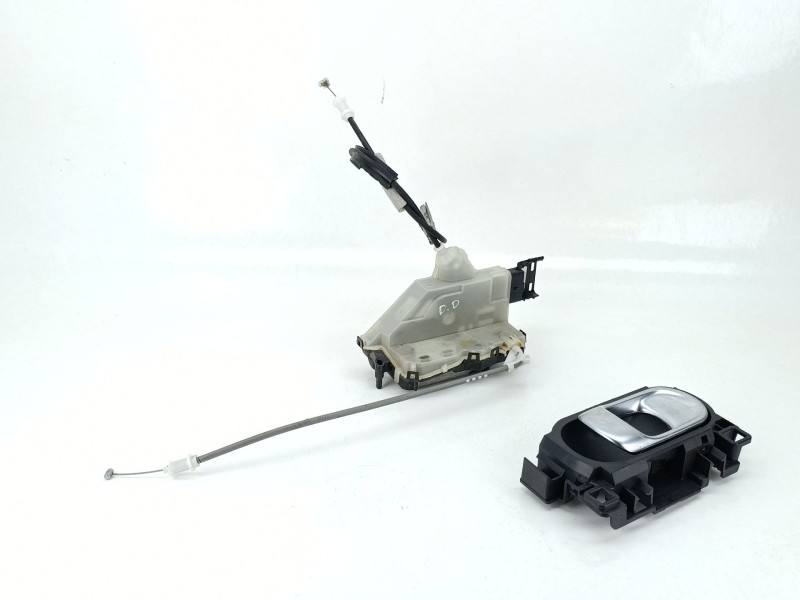 Recambio de cerradura puerta delantera derecha para citroën c4 cactus 1.2 thp 110 referencia OEM IAM 9819038480  