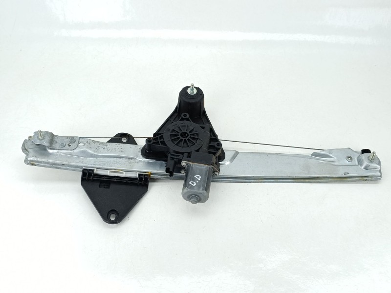 Recambio de elevalunas delantero derecho para dacia sandero iii 1.0 tce 90 eco-g referencia OEM IAM 807206015R  