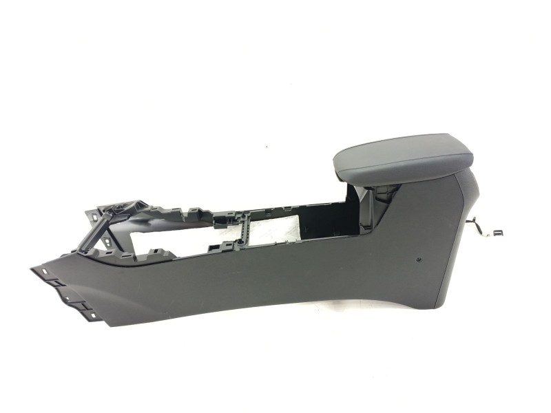 Recambio de consola central para kia xceed van (cd) 1.4 t-gdi referencia OEM IAM 84610J7AA0WK  