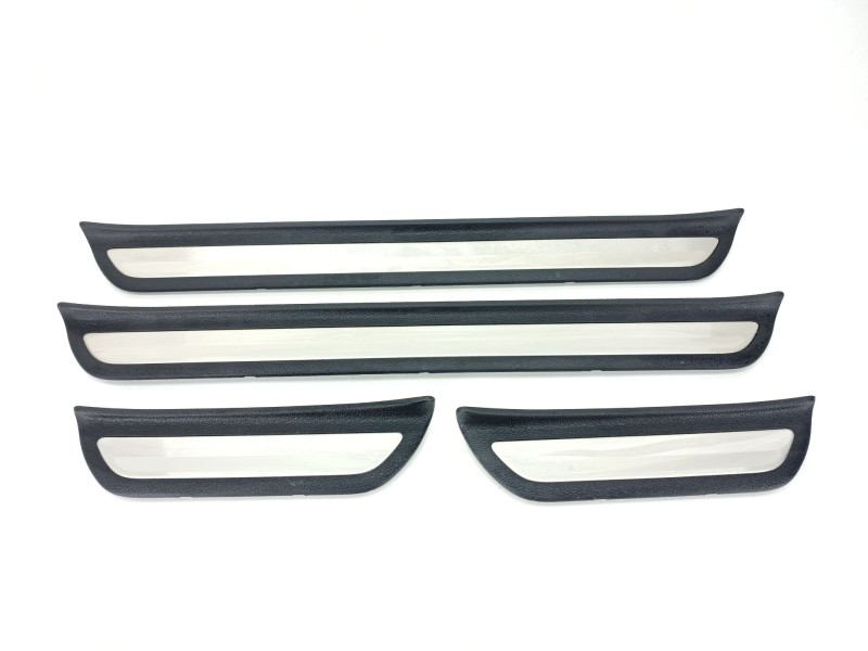 Recambio de moldura para kia xceed van (cd) 1.4 t-gdi referencia OEM IAM 85873J7000WK  