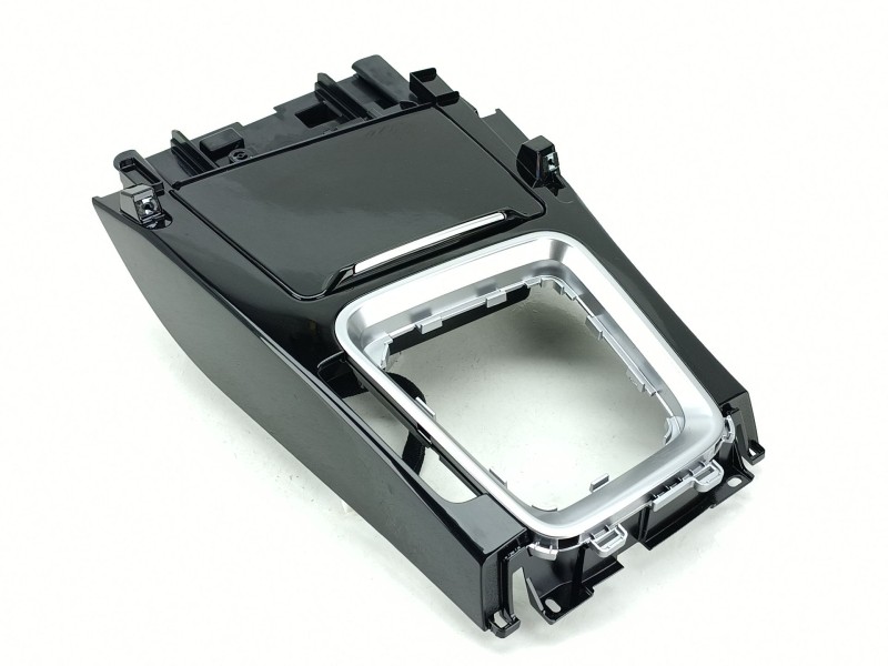 Recambio de guarnecidos palanca cambio para kia xceed van (cd) 1.4 t-gdi referencia OEM IAM 84675J7000  