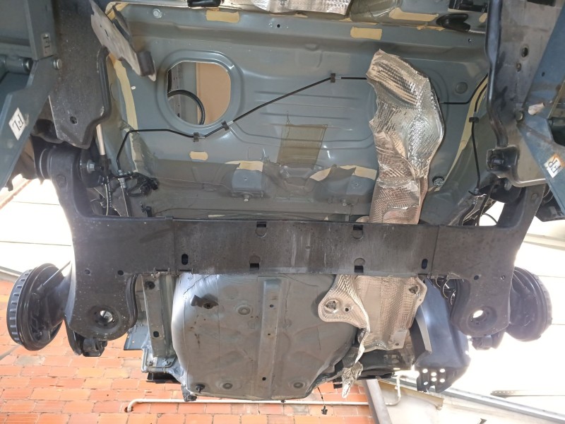 Recambio de puente trasero para seat ibiza v (kj1, kjg) 1.0 mpi referencia OEM IAM 2Q0501053CG  