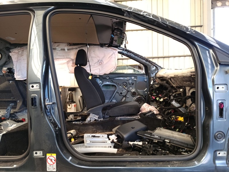 Recambio de gomas contorno puerta para seat ibiza v (kj1, kjg) 1.0 mpi referencia OEM IAM   