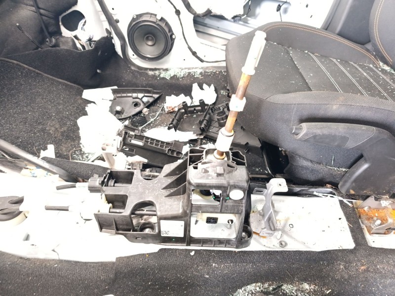 Recambio de palanca cambio para dacia sandero iii 1.0 tce 90 eco-g referencia OEM IAM 341014178R  