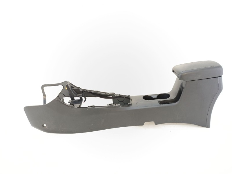 Recambio de consola central para kia rio iv (yb, sc, fb) 1.25 referencia OEM IAM 84611H8100  