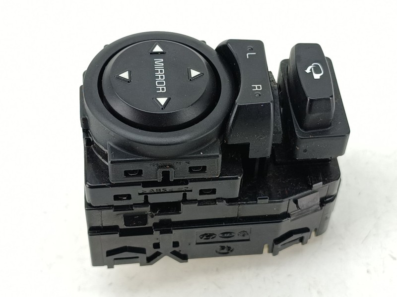 Recambio de mando retrovisor para kia rio iv (yb, sc, fb) 1.25 referencia OEM IAM 93530H8000  