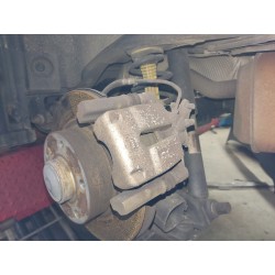 PINZA DE FRENO TRASERA IZQUIERDA 