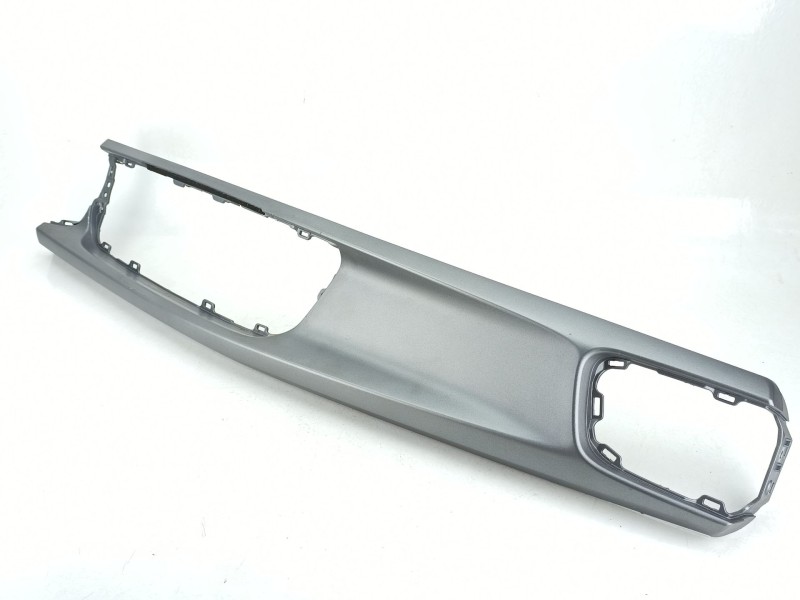 Recambio de moldura para kia rio iv (yb, sc, fb) 1.25 referencia OEM IAM 84721H8000  