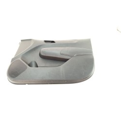 GUARNECIDO PUERTA DELANTERA DERECHA 82351G6000 