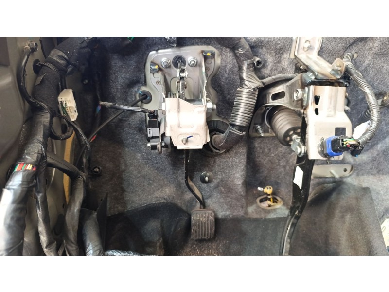 Recambio de pedal embrague para kia picanto iii (ja) 1.0 referencia OEM IAM 32802G6100  