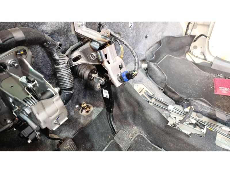 Recambio de pedal freno para kia picanto iii (ja) 1.0 referencia OEM IAM 32800G6200  