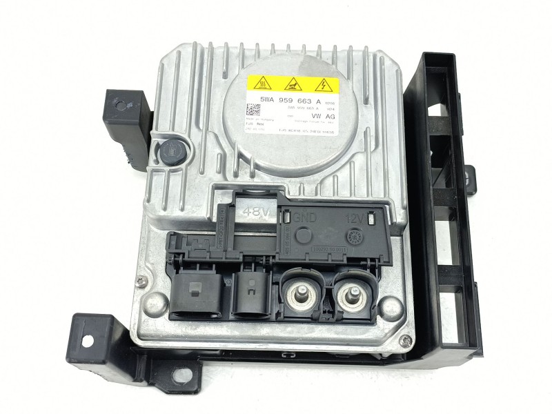 Recambio de inverter / converter para seat leon sportstourer (kl8, kld) 1.0 tsi referencia OEM IAM 5WA959663A  