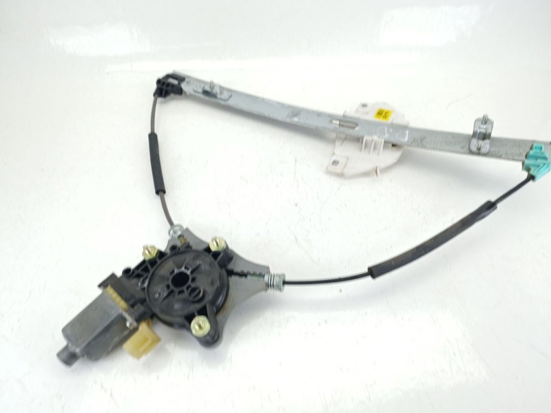 Recambio de elevalunas delantero derecho para kia stonic (yb) 1.2 cvvt referencia OEM IAM 82402H8100  