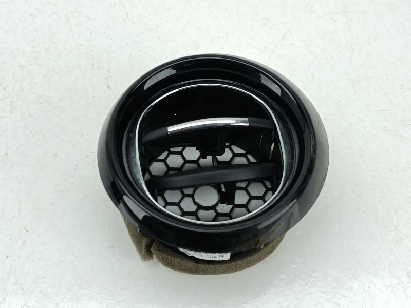 Recambio de aireador para renault captur i (j5_, h5_) 0.9 tce 90 referencia OEM IAM 687606325R  