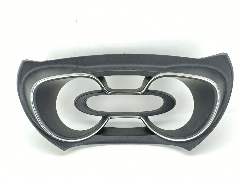 Recambio de moldura para renault captur i (j5_, h5_) 0.9 tce 90 referencia OEM IAM 682504768R  