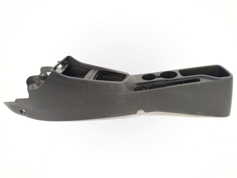 Recambio de consola central para hyundai i20 iii (bc3, bi3) 1.2 referencia OEM IAM 84611Q0100  