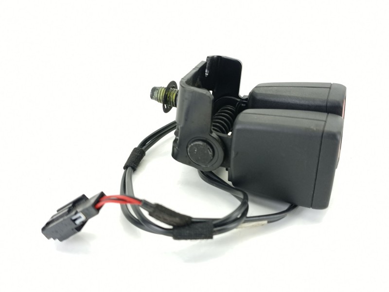 Recambio de enganche cinturon trasero central para ford focus iv (hn) 1.0 ecoboost referencia OEM IAM 2850485  