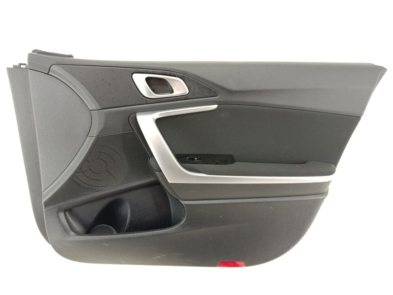 Recambio de guarnecido puerta delantera derecha para kia ceed (cd) 1.6 crdi 136 referencia OEM IAM 82302J7010  