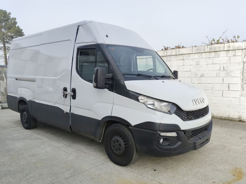 iveco daily vi caja/chasis del año 2015