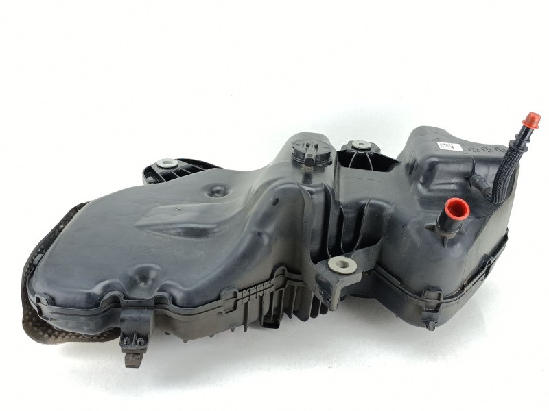 Recambio de deposito adblue para kia ceed (cd) 1.6 crdi 136 referencia OEM IAM 31500J7850  