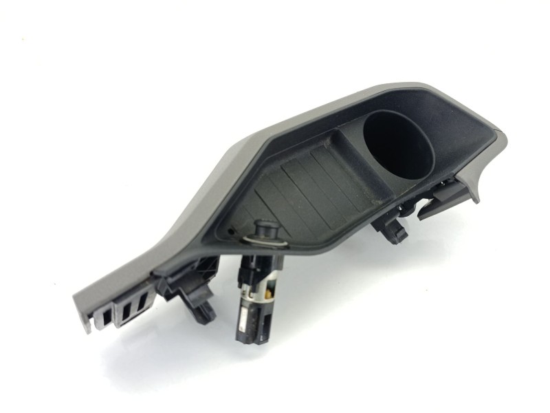 Recambio de moldura para volkswagen crafter furgoneta (sy_, sx_) 2.0 tdi referencia OEM IAM 7C1858337  