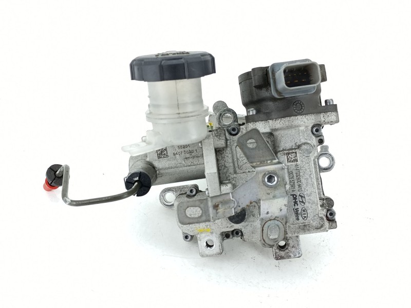 Recambio de bomba embrague para kia ceed (cd) 1.6 crdi 136 referencia OEM IAM 4147032800  