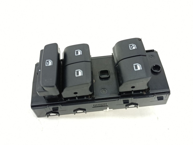 Recambio de mando elevalunas delantero izquierdo para hyundai i20 iii (bc3, bi3) 1.2 referencia OEM IAM 93571Q0210  