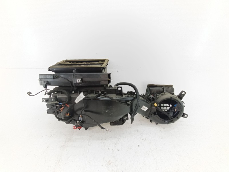 Recambio de calefaccion entera normal para iveco daily vi caja/chasis 33s15, 35s15, 35c15 referencia OEM IAM 5801574932  