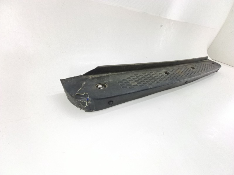 Recambio de paragolpes trasero para iveco daily vi caja/chasis 33s15, 35s15, 35c15 referencia OEM IAM 5801565332  