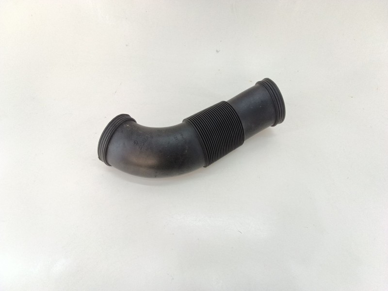 Recambio de tubo aspiracion admision para iveco daily vi caja/chasis 33s15, 35s15, 35c15 referencia OEM IAM 5801317091  