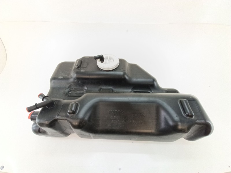 Recambio de deposito combustible para iveco daily vi caja/chasis 33s15, 35s15, 35c15 referencia OEM IAM 504135946  