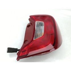 PILOTO TRASERO DERECHO 92402G6000 