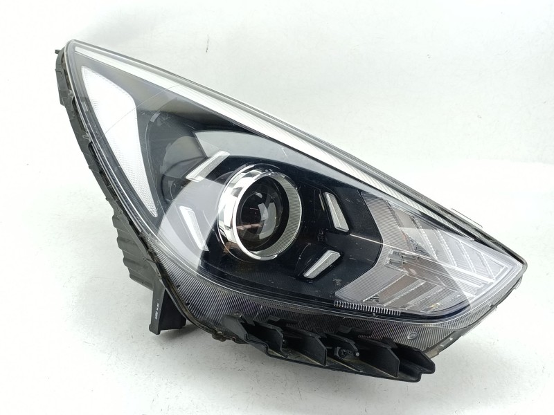 Recambio de faro derecho para kia niro i (de) 1.6 gdi hybrid referencia OEM IAM 92102G5000  