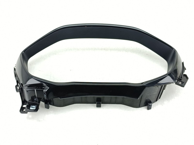 Recambio de moldura para kia niro i (de) 1.6 gdi hybrid referencia OEM IAM 84832G5AA0  