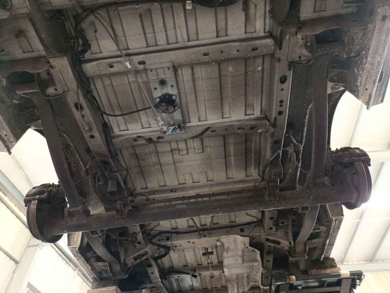 Recambio de puente trasero para volkswagen crafter furgoneta (sy_, sx_) 2.0 tdi referencia OEM IAM 2N0501101E  