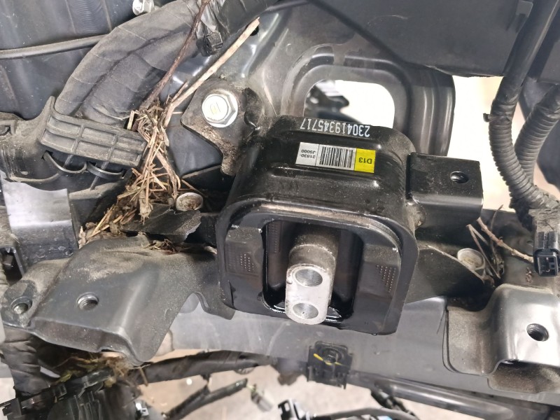 Recambio de soporte motor izquierdo para kia ceed (cd) 1.6 crdi 136 referencia OEM IAM 21830J9000  