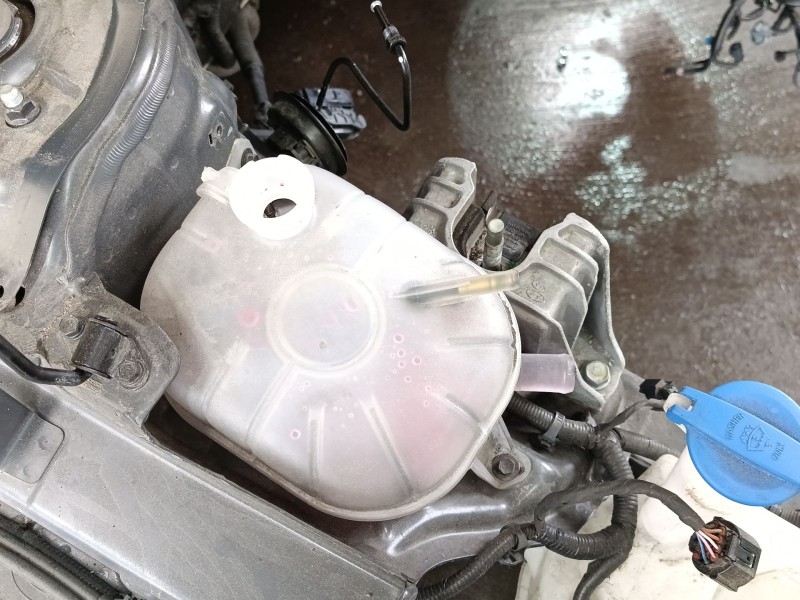 Recambio de deposito expansion para kia ceed (cd) 1.6 crdi 136 referencia OEM IAM 25430J7300  