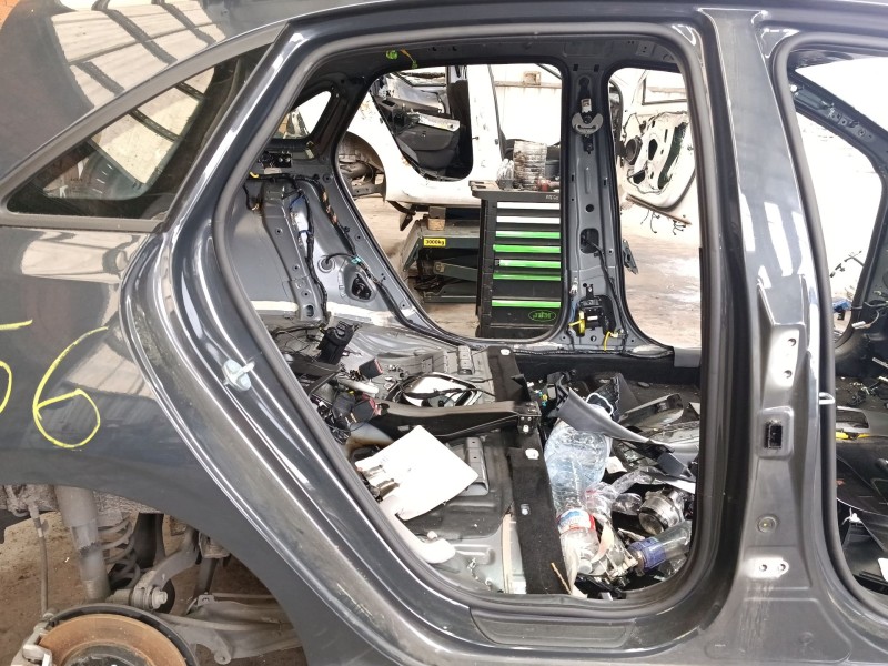 Recambio de gomas contorno puerta para kia ceed (cd) 1.6 crdi 136 referencia OEM IAM   