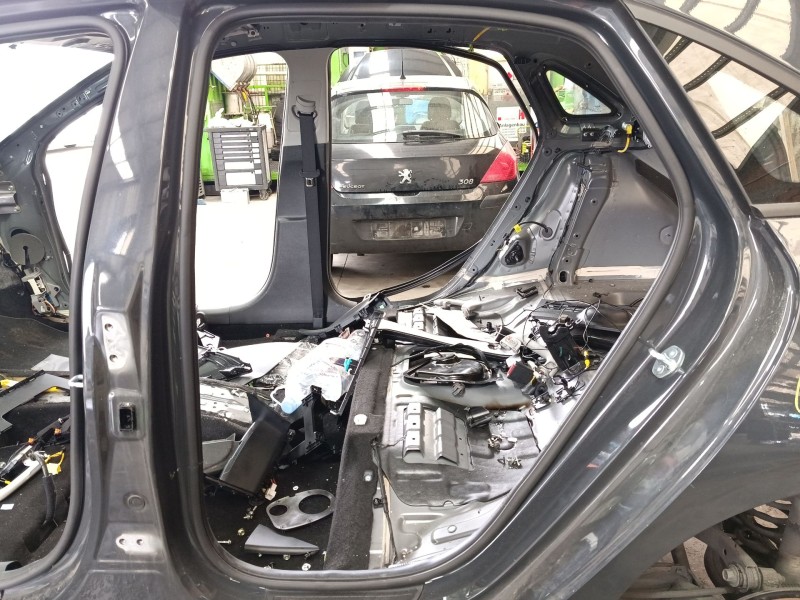 Recambio de gomas contorno puerta para kia ceed (cd) 1.6 crdi 136 referencia OEM IAM   