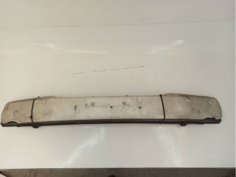 Recambio de refuerzo paragolpes delantero para kia carnival ii (gq) 2.9 crdi referencia OEM IAM   