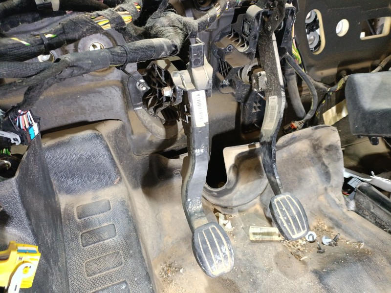 Recambio de pedal embrague para peugeot traveller autobús (v_) 1.5 bluehdi 120 referencia OEM IAM 9817949480  