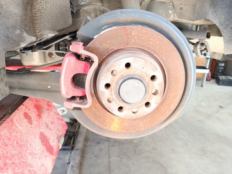 Recambio de pinza freno trasera izquierda para volkswagen golf vi (5k1) 2.0 gti referencia OEM IAM 1K0615423P  