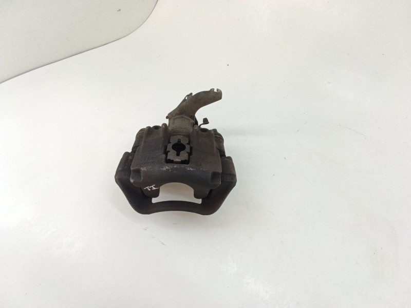 Recambio de pinza freno trasera izquierda para iveco daily vi caja/chasis 33s15, 35s15, 35c15 referencia OEM IAM 504360794  