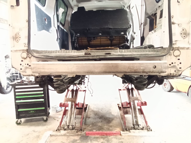 Recambio de refuerzo paragolpes trasero para peugeot traveller autobús (v_) 1.6 bluehdi 115 referencia OEM IAM 9811393180  