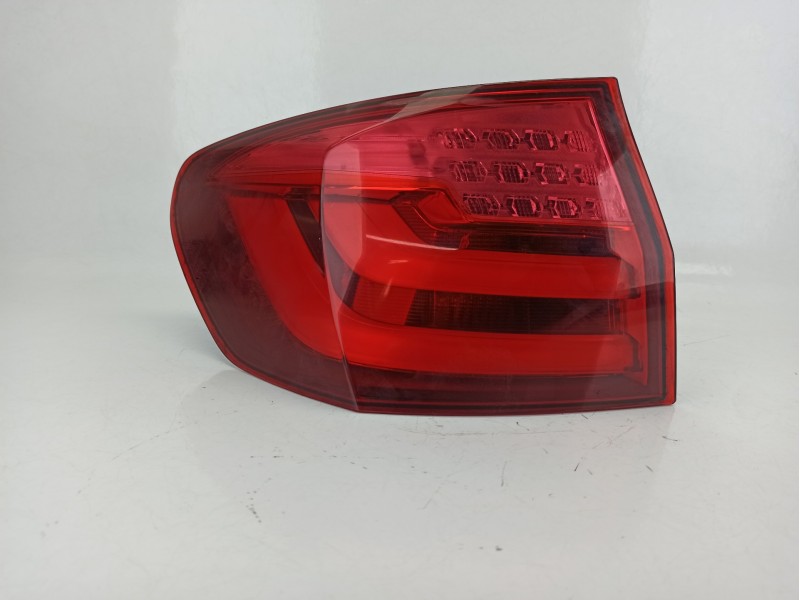 Recambio de piloto trasero izquierdo para bmw 5 touring (f11) 535 d referencia OEM IAM 7203234  