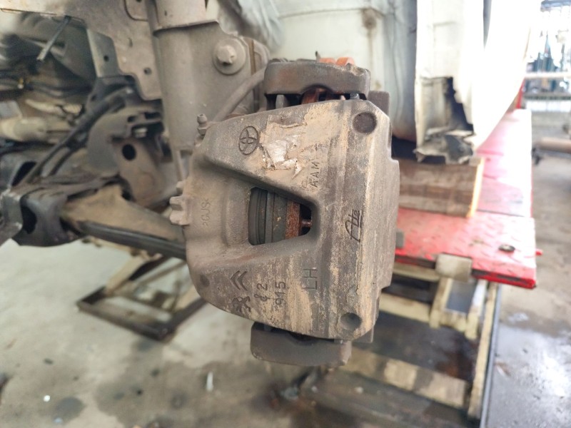 Recambio de pinza freno delantera izquierda para citroën jumpy iii furgoneta (v_) 2.0 bluehdi 120 referencia OEM IAM 1613260080 