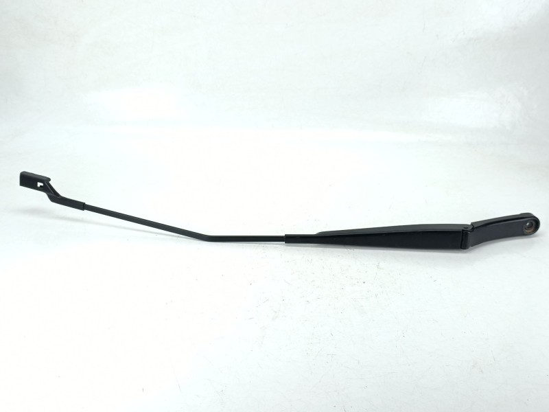 Recambio de brazo limpia delantero derecho para skoda karoq (nu7, nd7) 2.0 tdi referencia OEM IAM 576955410B03C  
