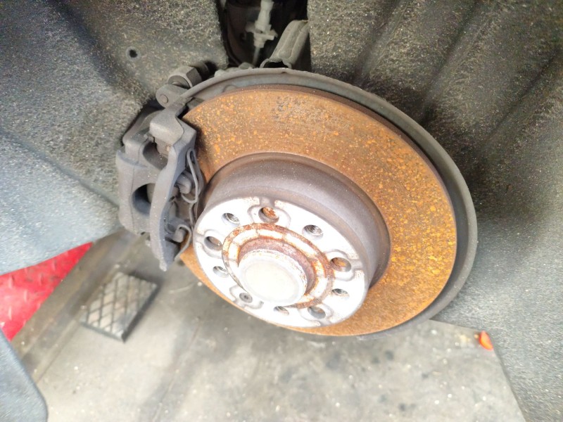 Recambio de disco freno trasero izquierdo para audi a3 sportback (8ya, 8yf) 35 tdi referencia OEM IAM 5Q0615601D  