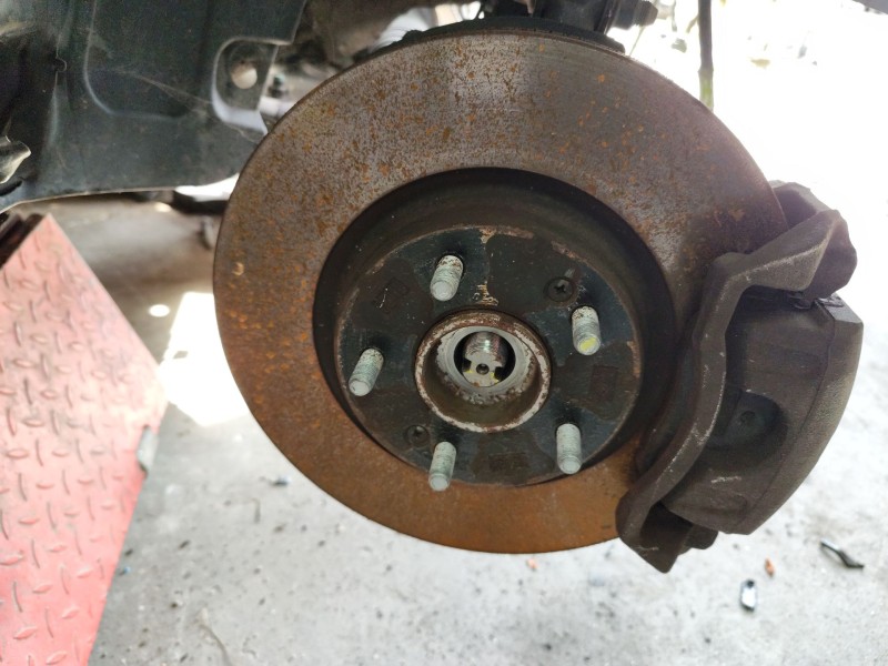 Recambio de disco freno delantero derecho para hyundai tucson (tl, tle) 1.6 gdi referencia OEM IAM 51712D7000  